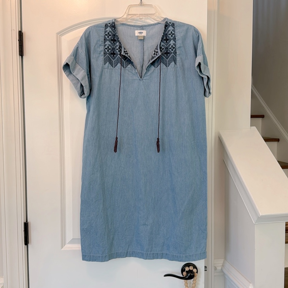 Old Navy Light Blue Embroidered Chambray Midi Dress